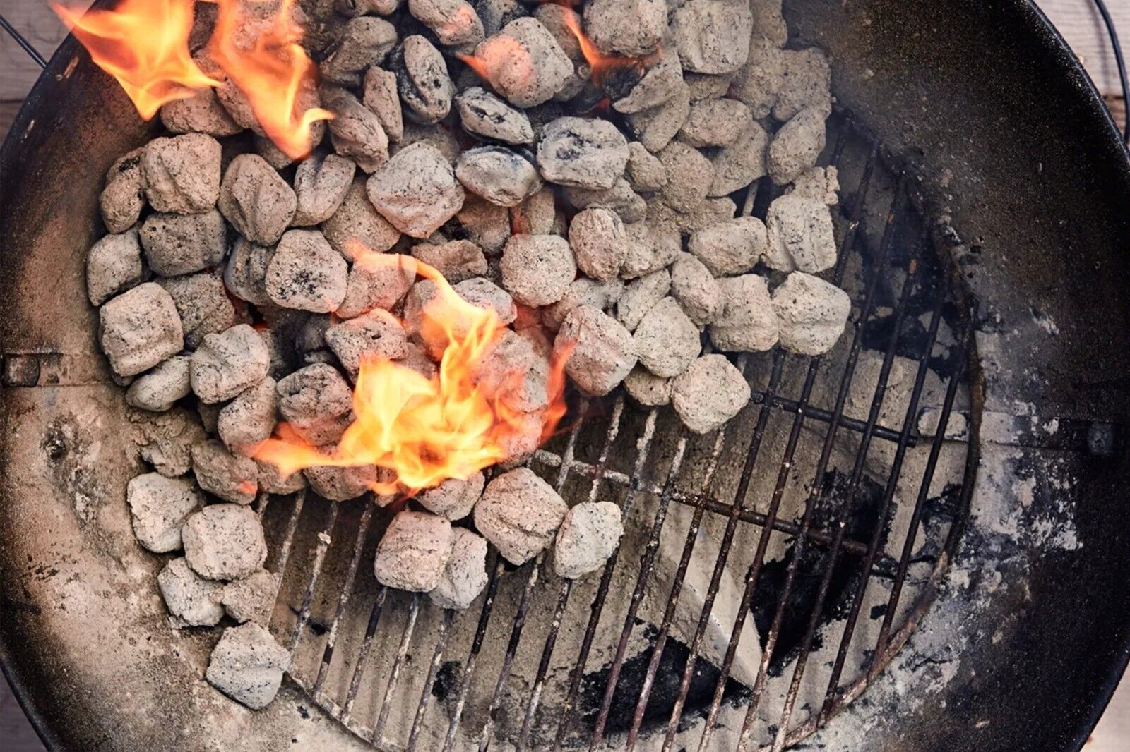 Lava Rocks for Gas Barbecues BBQ Fire Pit Chiminea Aquarium Lava Rock 4-8cm